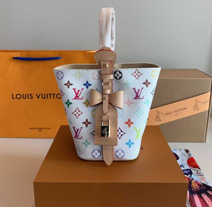 Дамска чанта Louis Vuitton