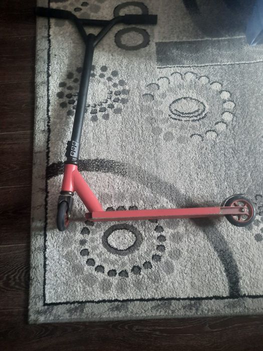 Продам трюковый самокат