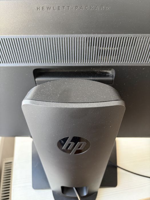 Монитор HP 24 full hd ips display