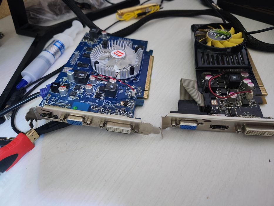 ВИДЕОКАРТЫ GT220 1 GB 128BIT /Есть доставка