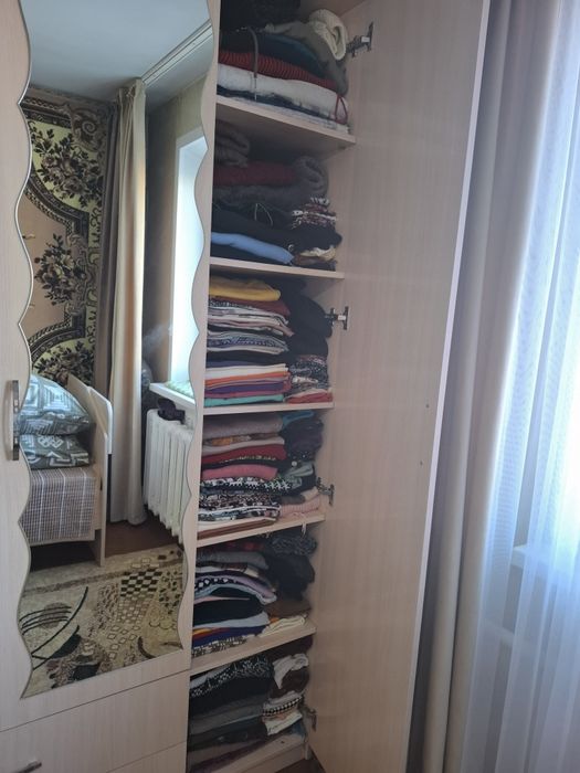 Срочно продам шкаф