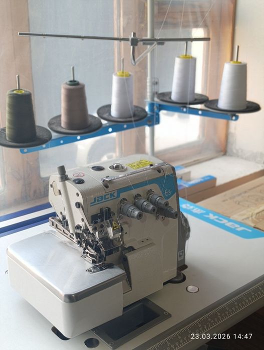 Jack E 3 оверлок 5 нитка оверлог