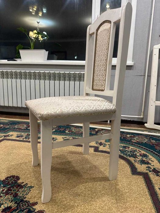 Стул для гостиной