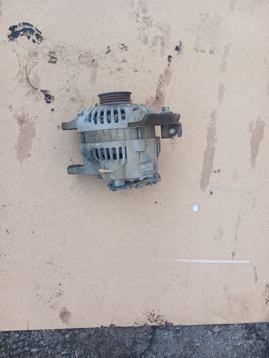 Генератор Мазда 323 двигатель Z5