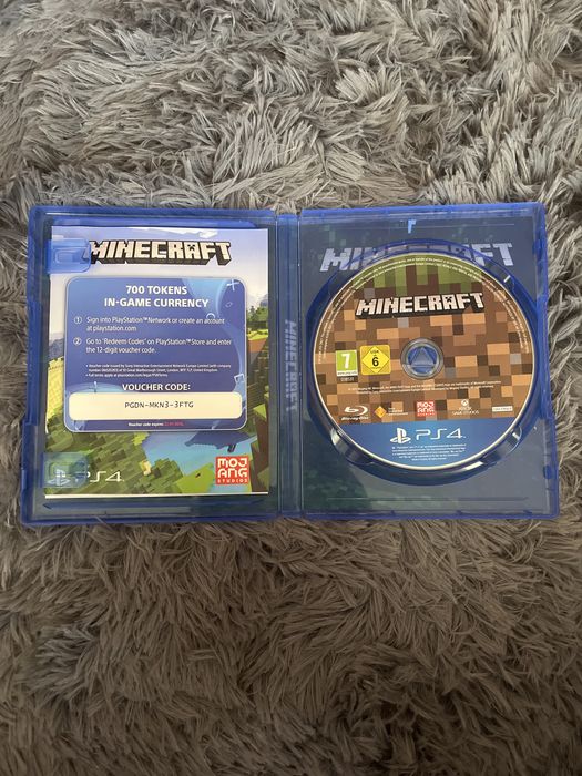 Minecrart игра за Playstation 4