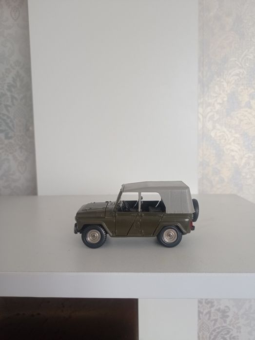 Модель УАЗ СССР 1/43.