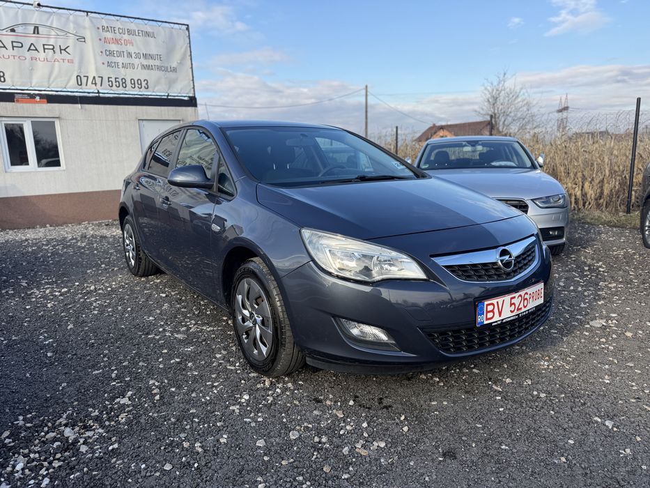 Opel Astra J  / 2010 / benzina / euro 5 / credit / rate /
