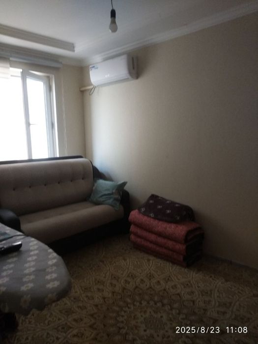 Срочно продается 1/3/3 этаж Яшнобод  район