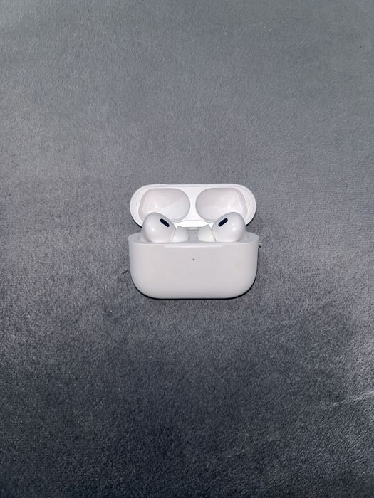 Продается Apple Airpods Pro 2 б/у