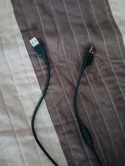 Volan gaming pentru calculatori și PS. Se conectează foarte simplu