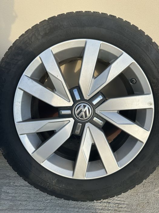 Jenti auto cu anvelope wolksvagen 205/55/16 cu senzori de presiune