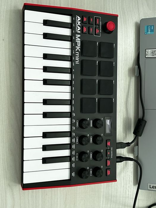 Миди клавиатура.