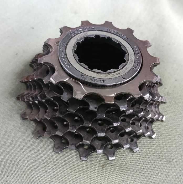 Shimano 6500 - set 8 pinioane