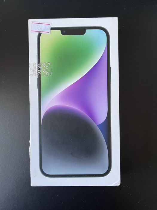 Коробки от айфонов