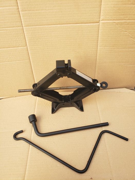 Kit pana cric cheie mazda 3 mazda 2 hybrid