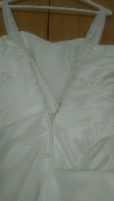 Наближава сватбения ден!Купи изгодно красива рокля и спести за воаяж !