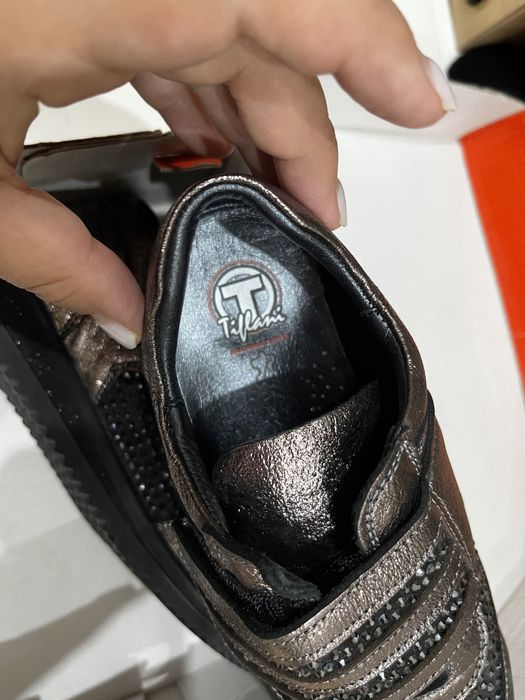 Продам обувь детская