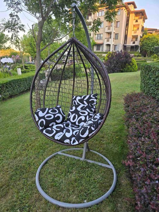 70€/136.91лв.-Градинска люлка тип яйце - РАЗПРОДАЖБА