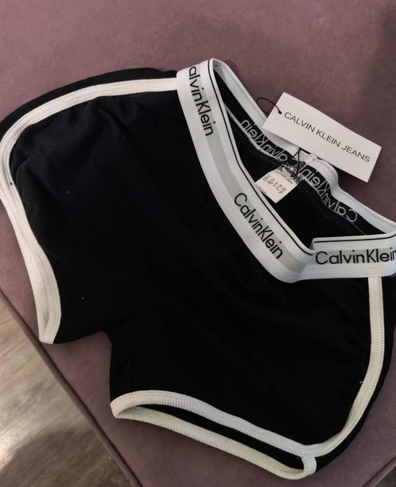 Шорты женские Calvin Klein