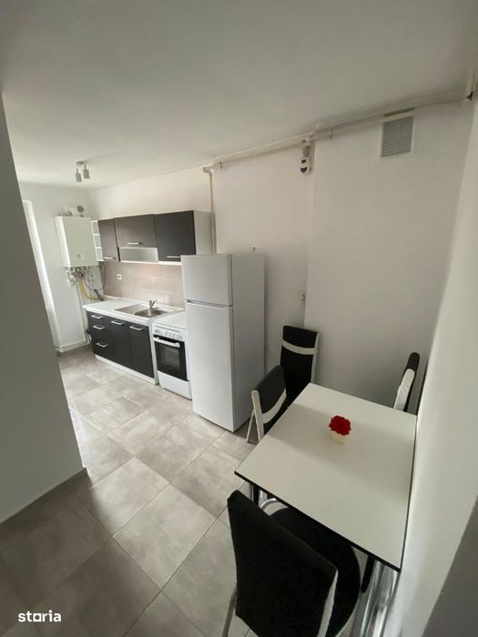 Inchiriez apartament 2 camere