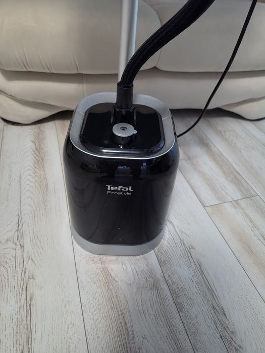 Fiec călcat vertical Tefal