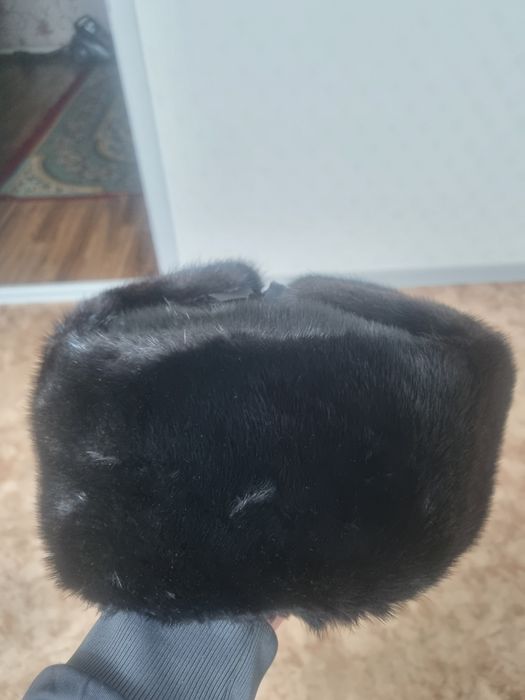 Продам шапку размер 56