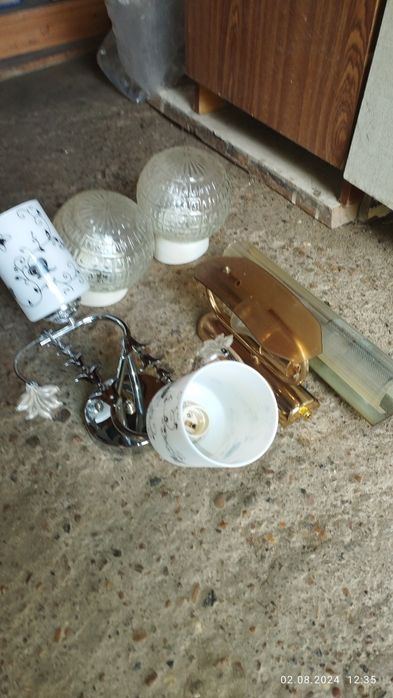 Продам светильники.