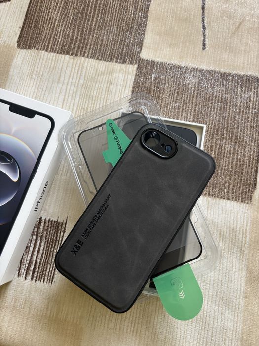 iPhone 16e 128gb черен