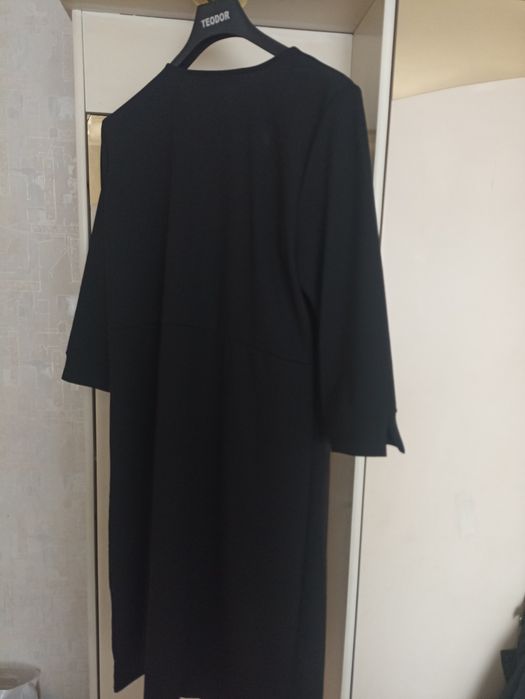 Елегантна рокля голям размер