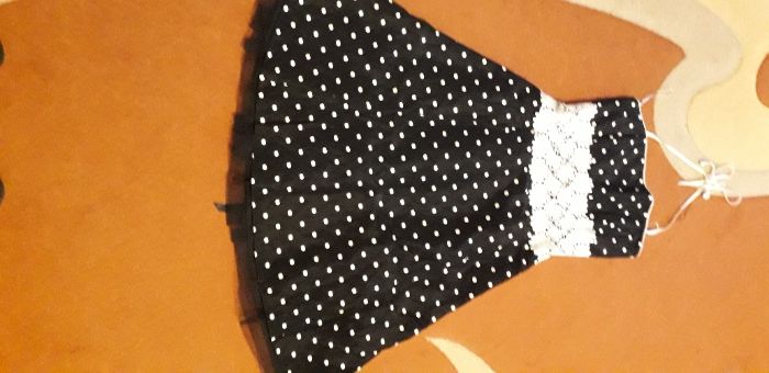 Rochii ocazie,rochii bavareze si haine india,sandale noi