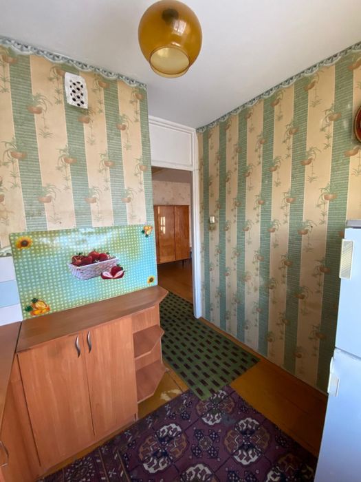 Продам однокомнатную квартиру .