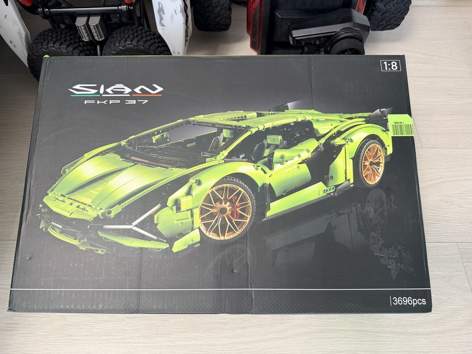Lego Technic Lamborghini Sian 1:8