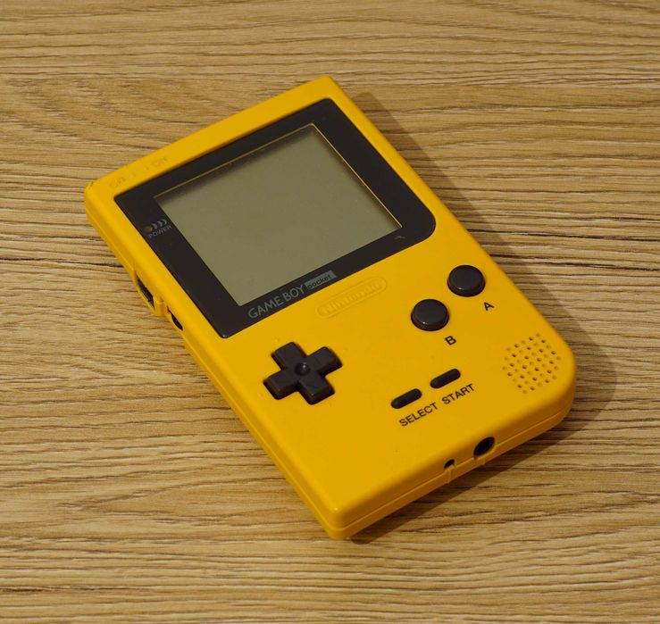 Consola Nintendo Gameboy pocket - pe galben - perfect functionala