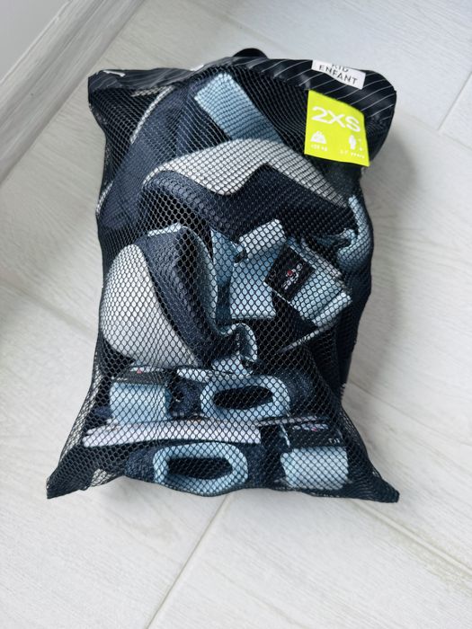 Echipament protectie copii ( genuchiere, cotiere, etc)