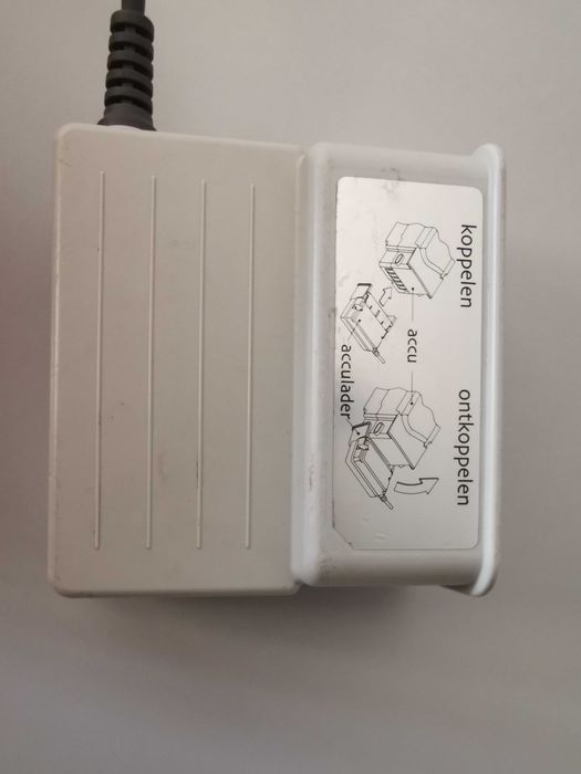 Зарядно GAZELLE Giant 29.3v 1.8A