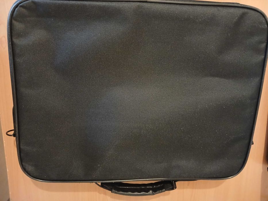 Geanta laptop neagra