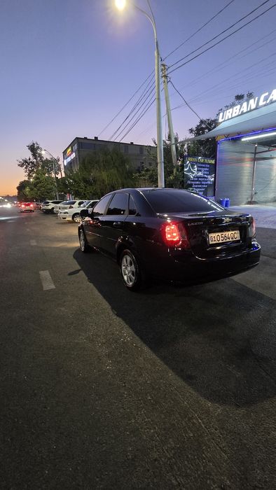 Srochno Gentra qora rang 3-pozitsiya full avtomat lyuki bor sotiladi