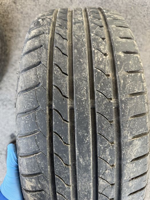 Продам Летнию резину.