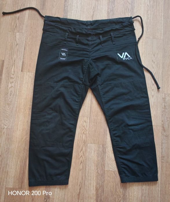 Продам кимоно для Jiu-Jitsu