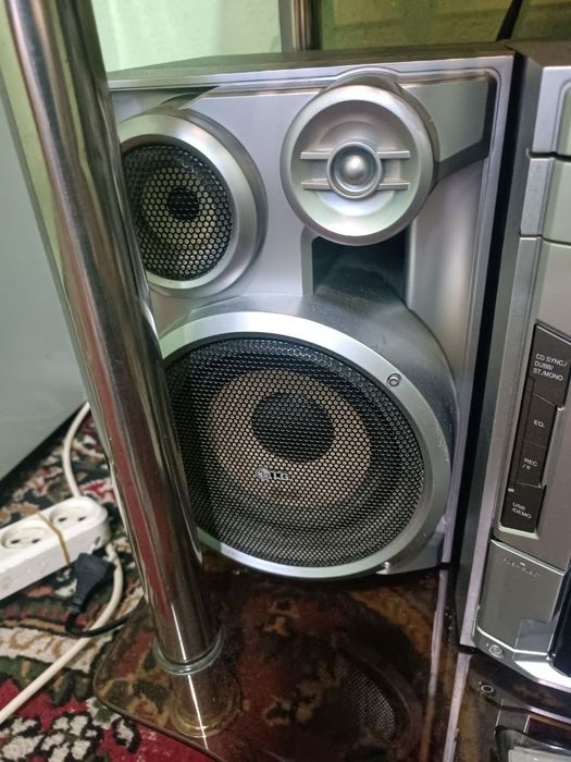Продам Муз центр LG !!!