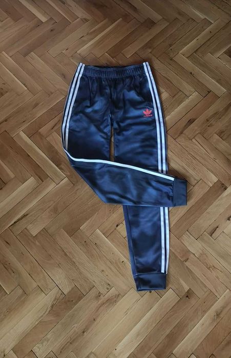 Оригинални мъжки долнища Адидас и Найк размер S