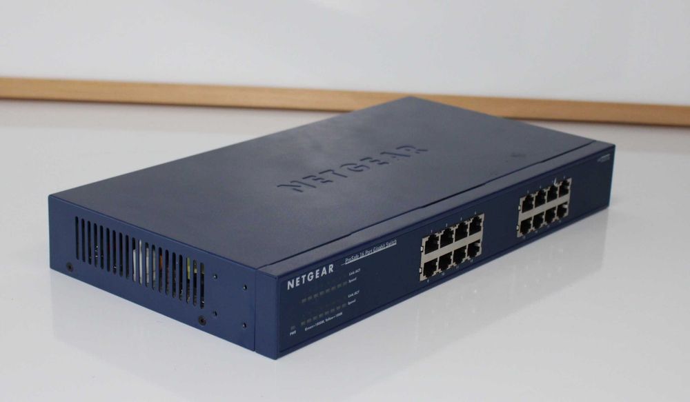 Netgear ProSAFE JGS516 V2