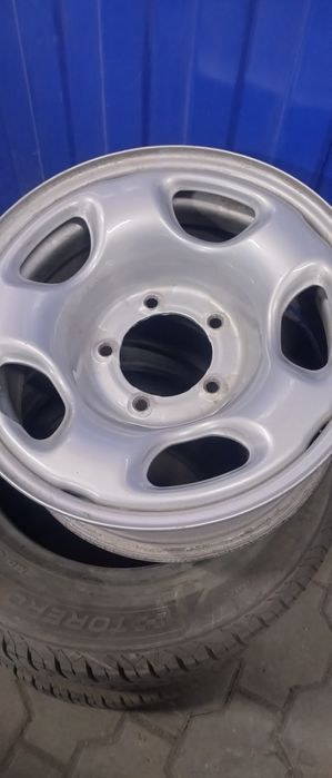 Оригинальные диски на Suzy Grand Vitara r16