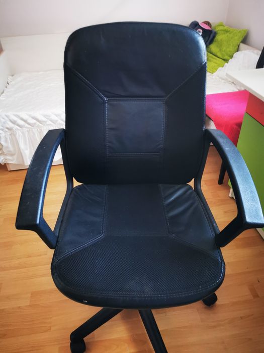 Офис стол еко  кожа само за София