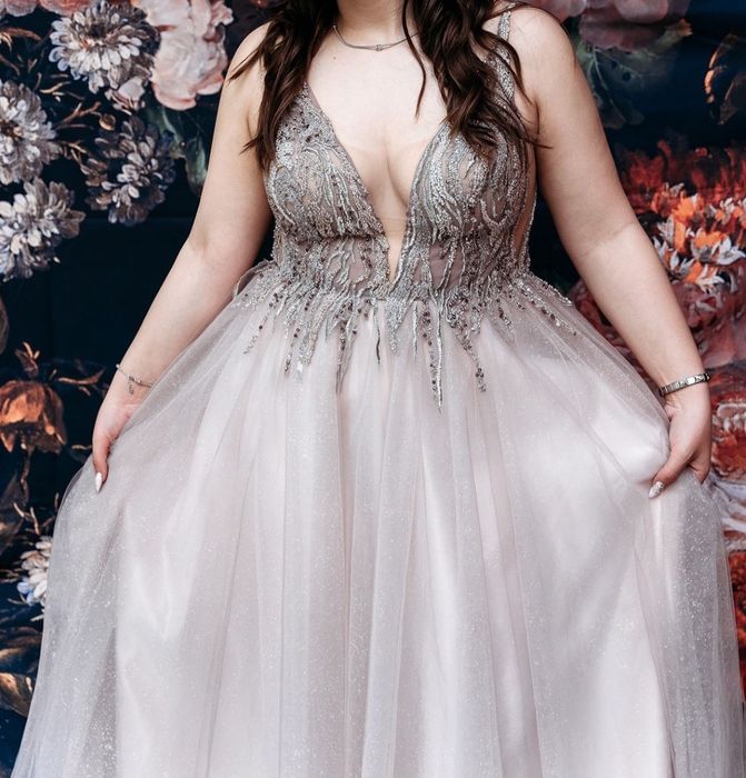 Абитуриентска бутикова рокля тип принцеса