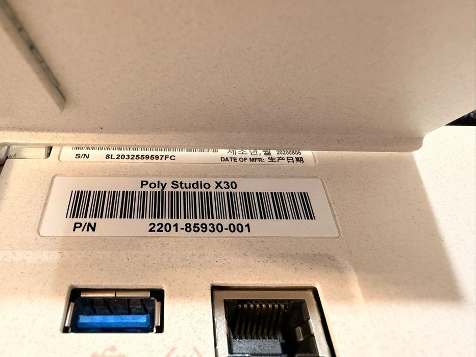 Sistem de conferințe video Poly Studio X30 4K UHD