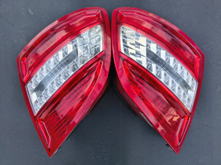 Stop tripla stanga/dreapta Mercedes C220 cdi w204 break/ combi