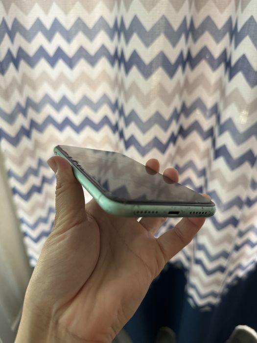 Iphone 11 — 64 гб