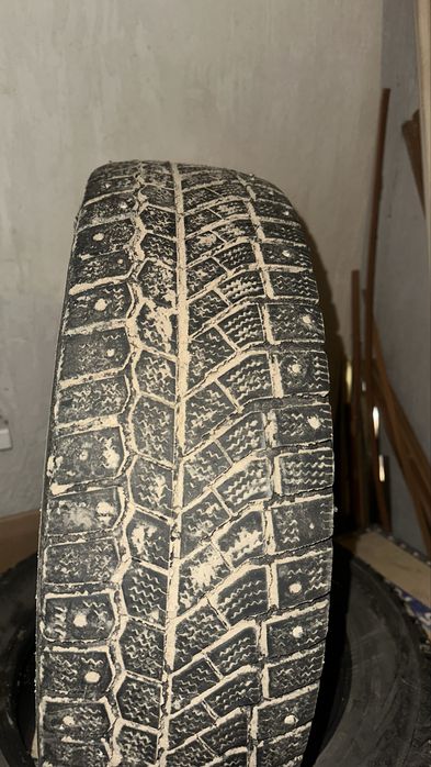 Продам зимнию шину