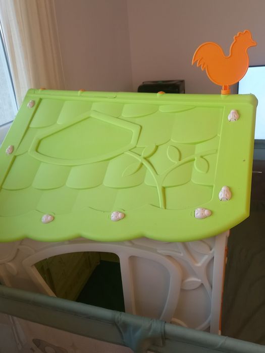 Детска пластмасова къща